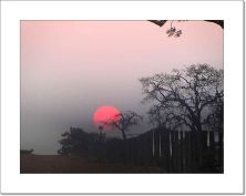 sol vermelho - zoommmmm.jpg